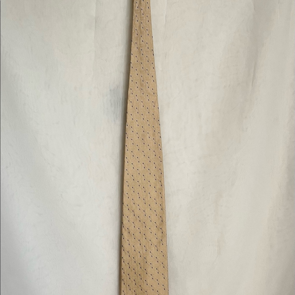 Perry Ellis - Picture 3 of 4